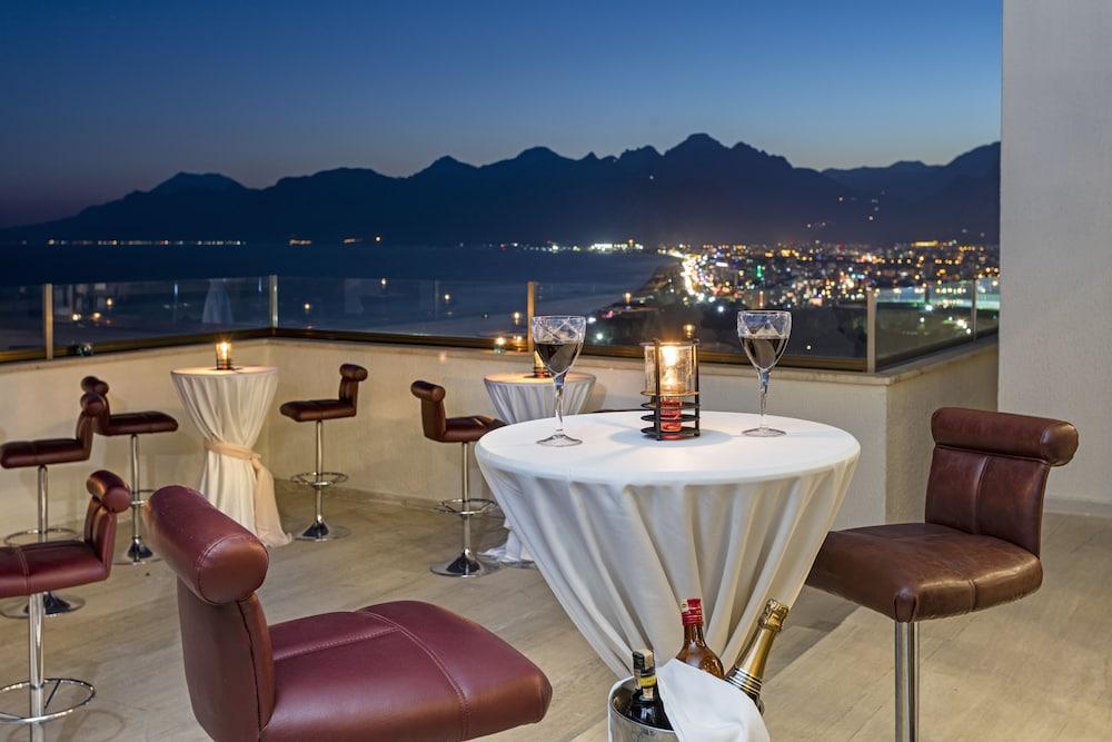 Oezkaymak Falez Hotel Αττάλεια Εξωτερικό φωτογραφία
